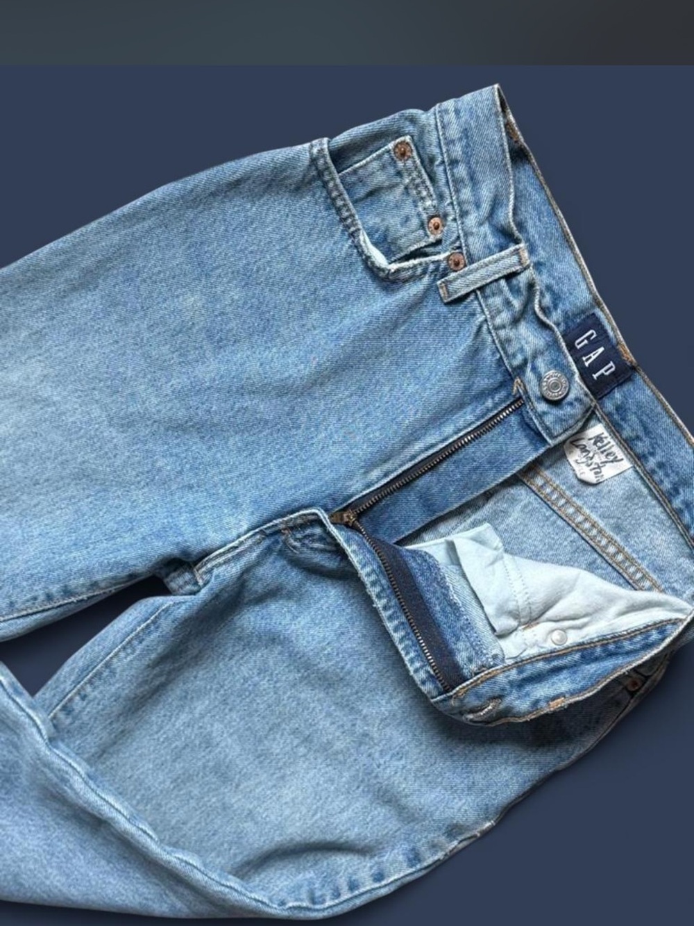 Vintage GAP Riley Long & Lean Jeans Women’s Size 4 | High Rise | Straight leg